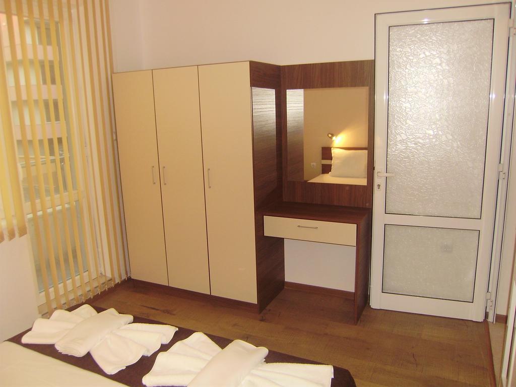 Apartments Vesi And Gery เปาโมเรีย ภายนอก รูปภาพ