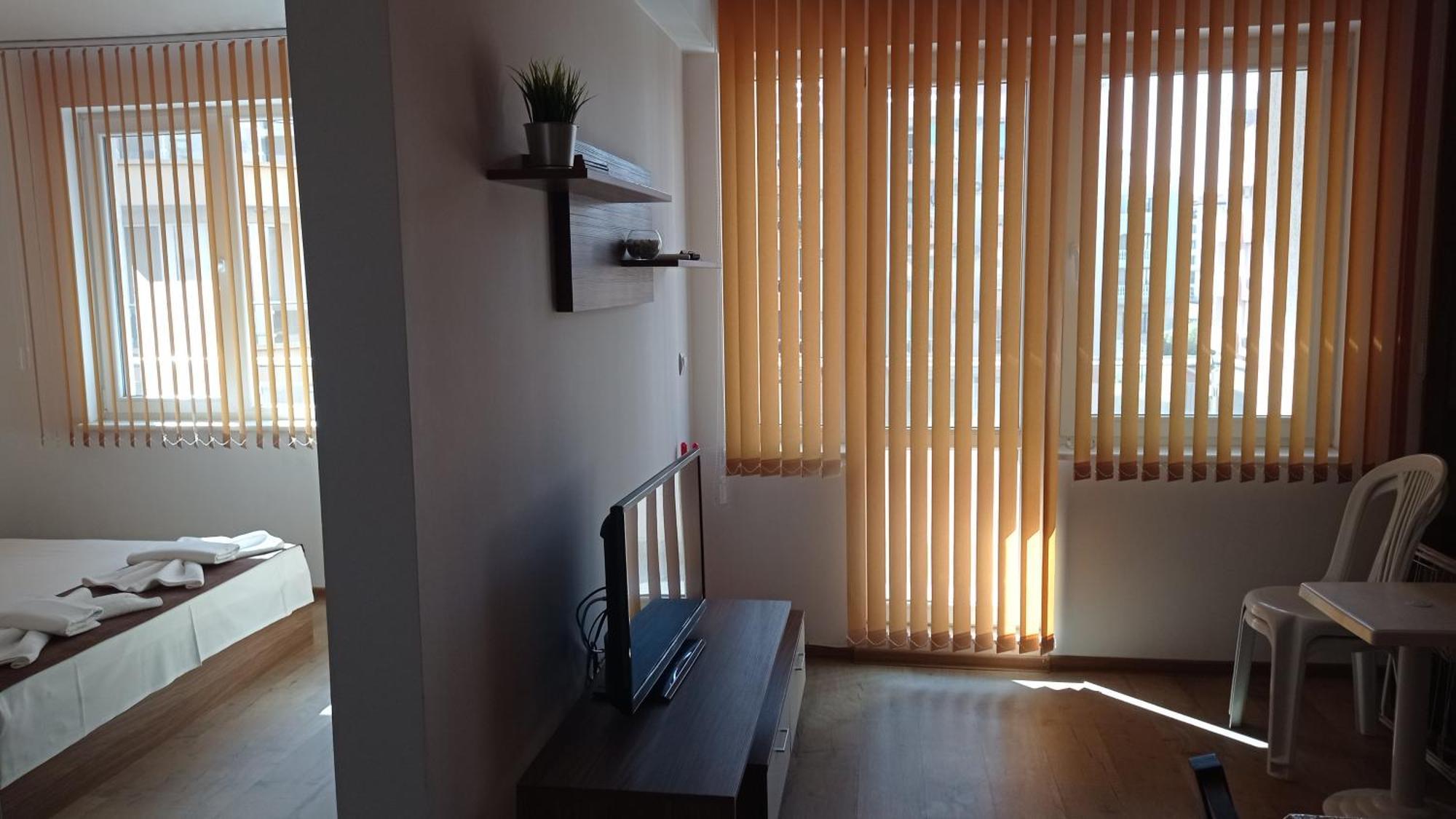 Apartments Vesi And Gery เปาโมเรีย ภายนอก รูปภาพ